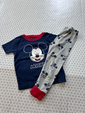 Carter's Navy Blue & Gray Mickey Mouse Pajama Set with Red Trim.     Size 2T